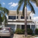 🚨OPORTUNIDADE DE COMPRA!🚨 CASA COM 2 SUÍTES, 1 QUARTO E 4 TERRENOS ANEXOS 🏡