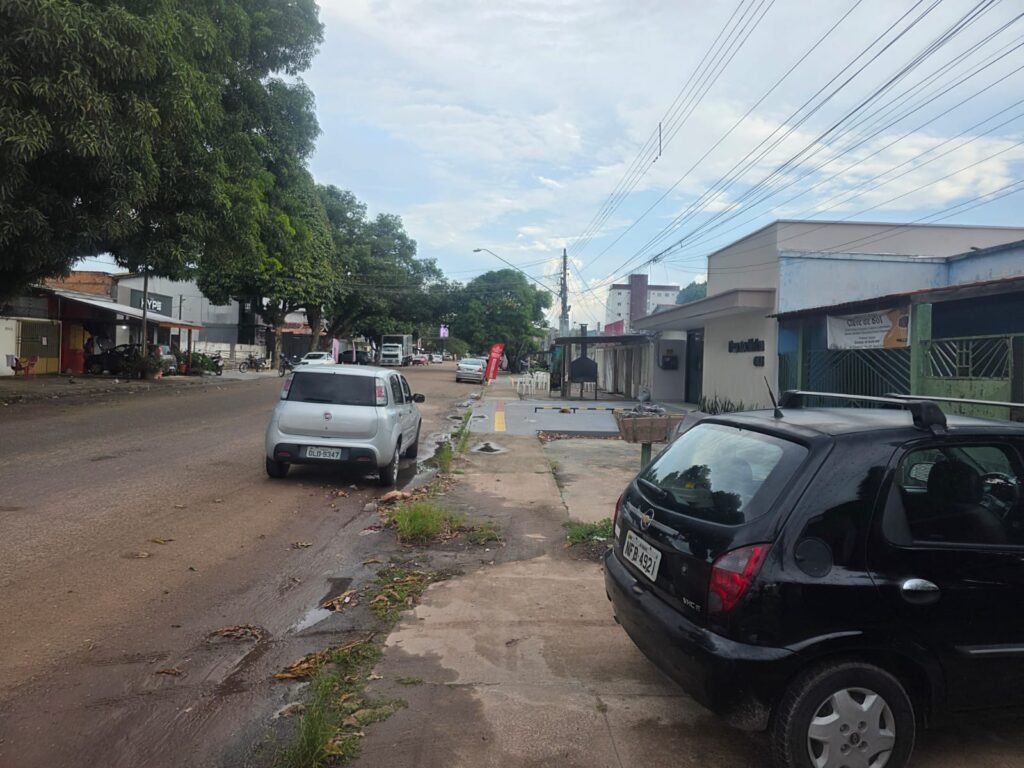 🚨 GRANDE POTENCIAL DE INVESTIMENTO! 🚨 🏞️ TERRENO 11X30 COM CASA SIMPLES🏡 TOTALMENTE MURADO 330m² DE AREA TOTAL